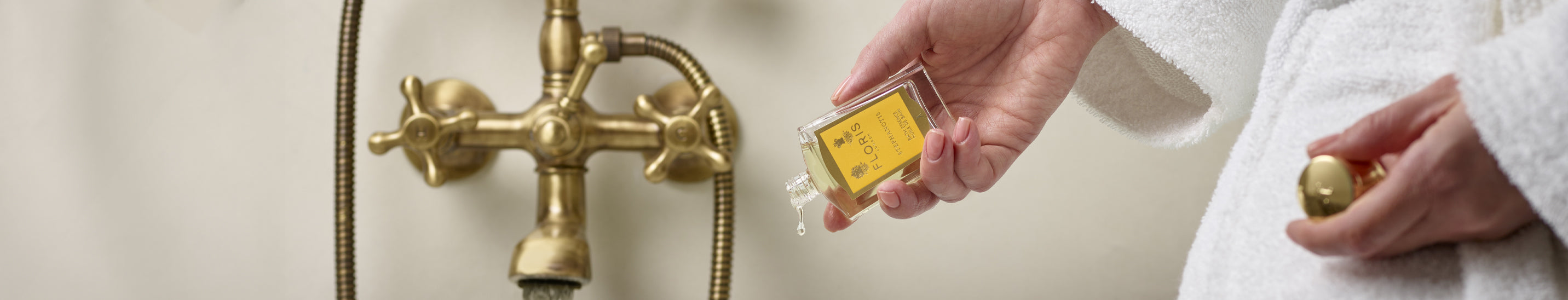 Luxuriously Scented Bath Essence | Floris London US