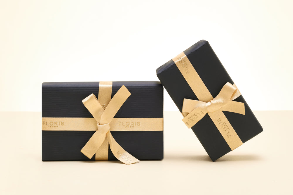 GIFT WRAPPING